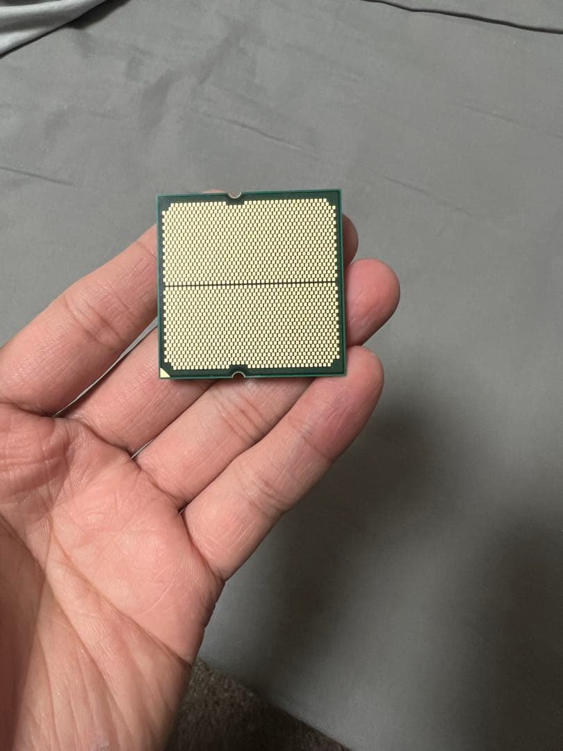 AMD Ryzen 7 7700X CPU( 中古・正常動作品／箱 )
