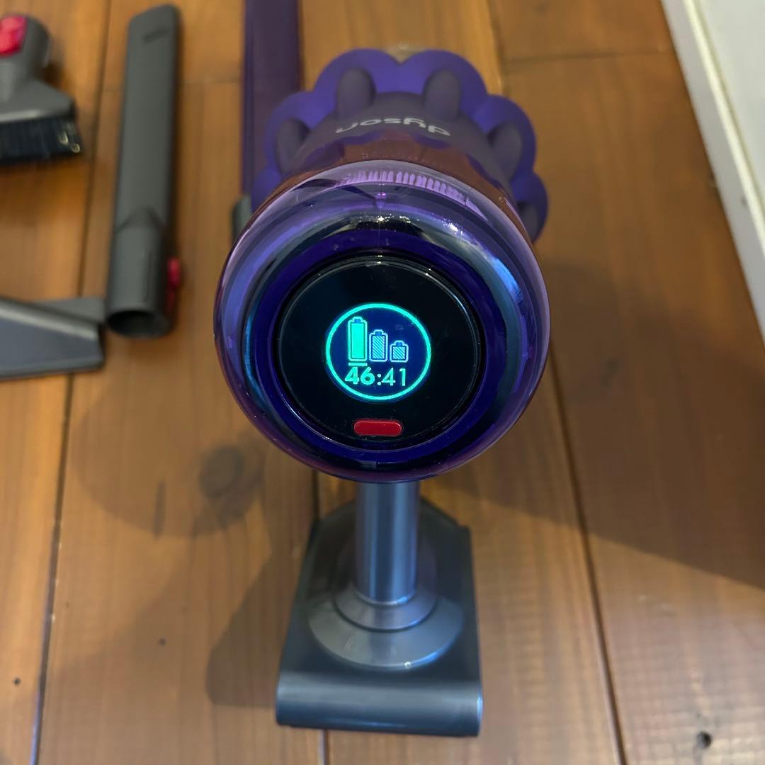 dyson digital slim fluffy☆スタンド付☆バッテリー良好