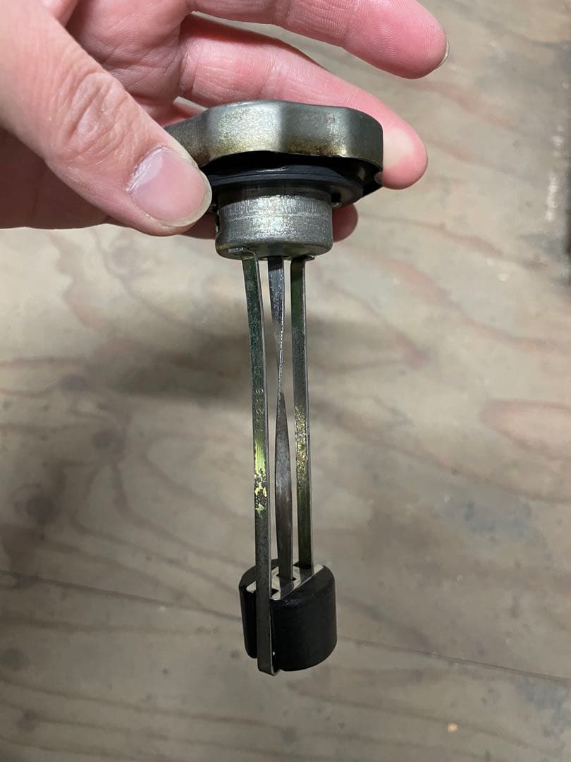 シャリー　タンクキャップ