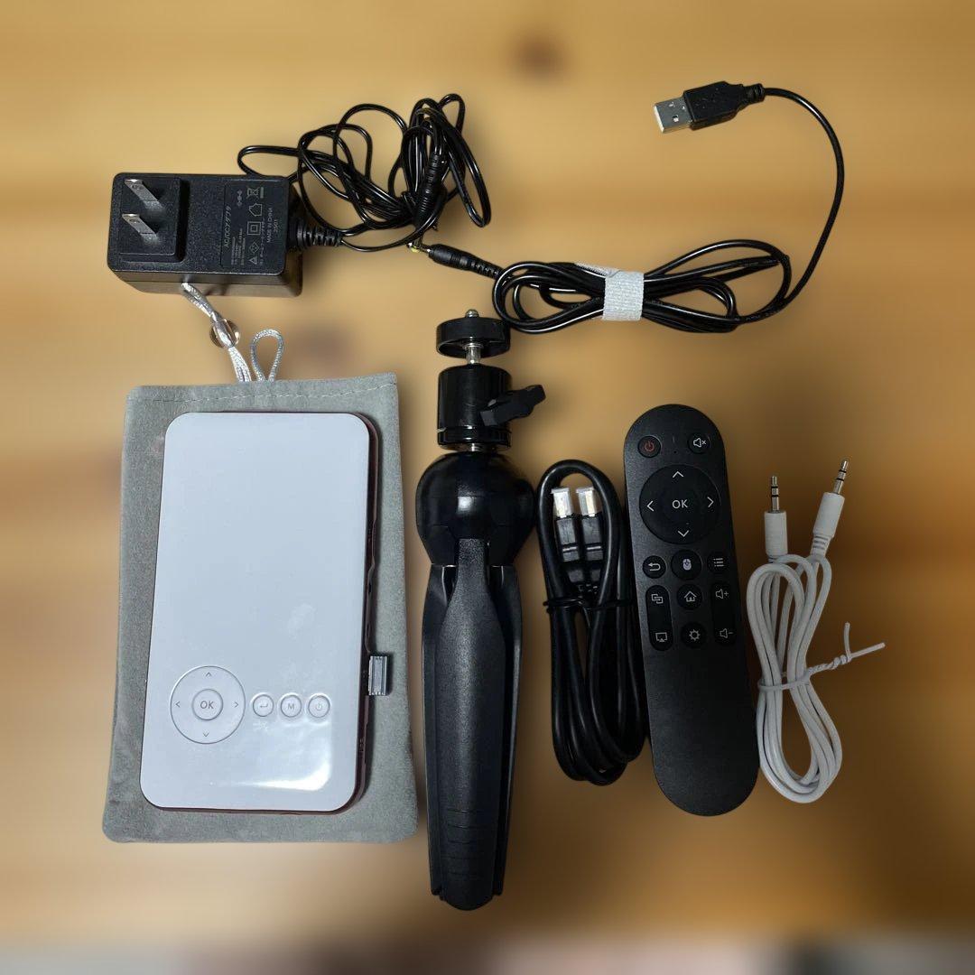 UENO-mono カベーニ　プロジェクター