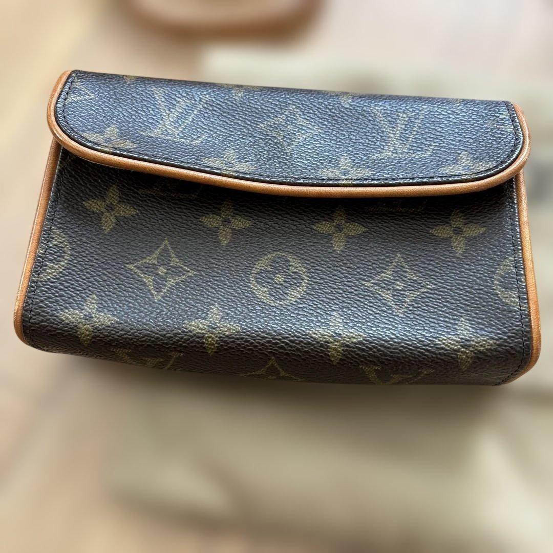 Louis Vuitton モノグラム フロランティーヌcds
