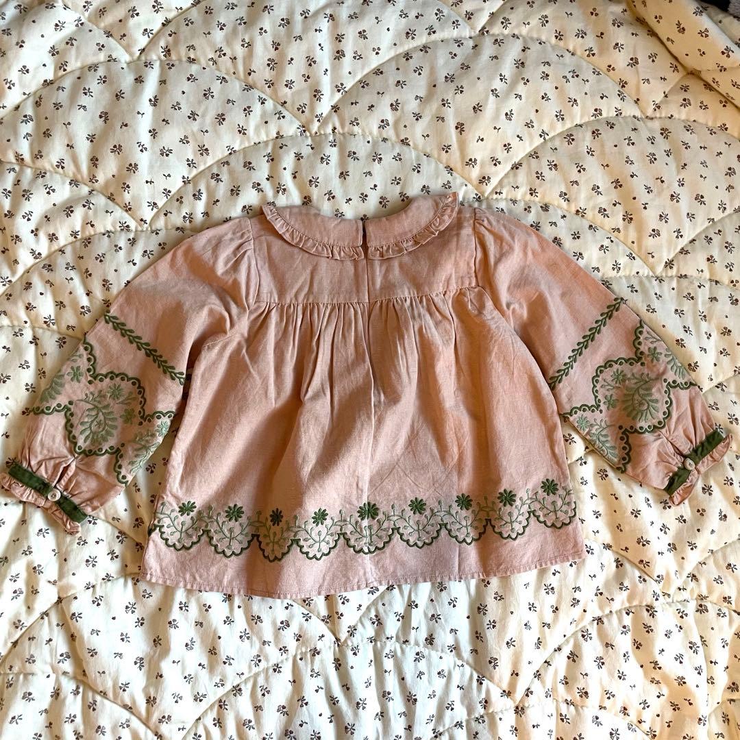 M1ck　apolina アポリナ　ピンク 緑刺繍 フリル襟 長袖ブラウス