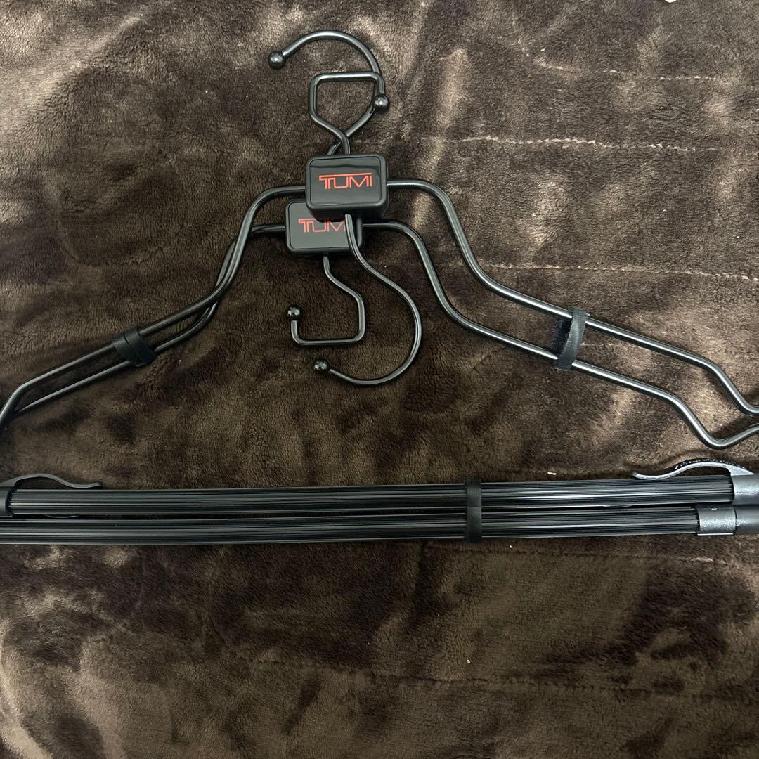 TUMI ブラック衣類ハンガー 2個セット　開封後未使用