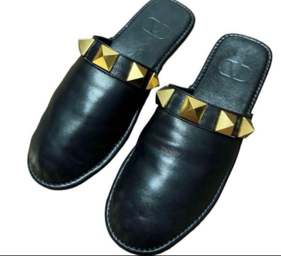 希少　VALENTINO GARAVANI レザーサンダル ゴールドスタッズ