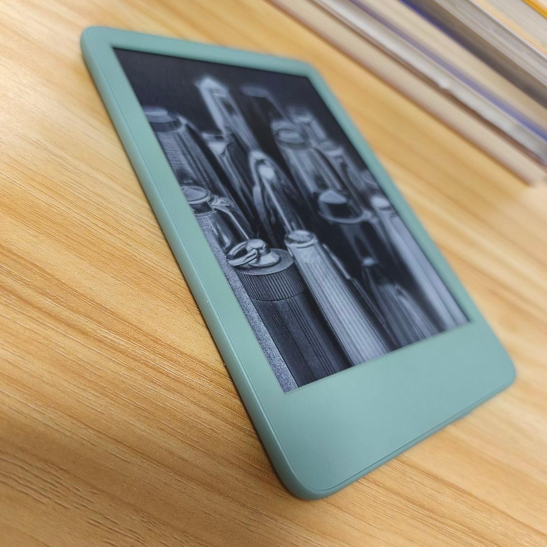 Kindle 6インチ ミントグリーン 本体