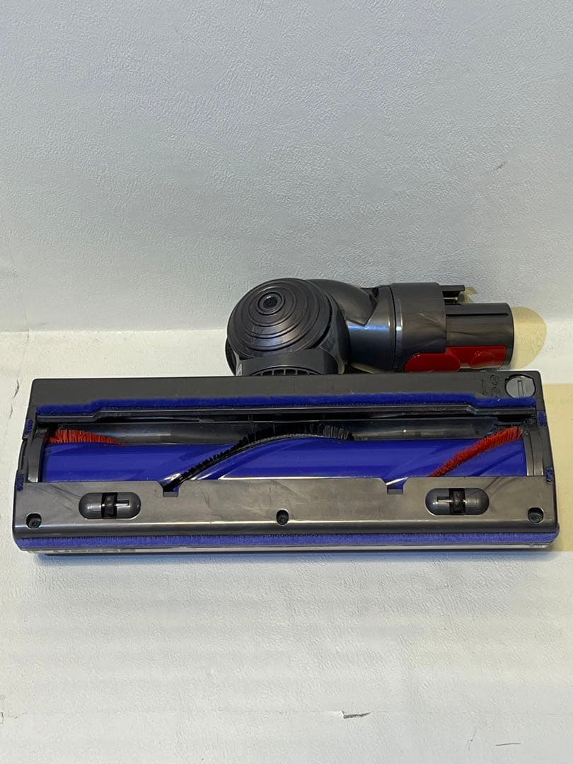 動作品ダイソンコードレス掃除機 dyson sv12 V10 ze