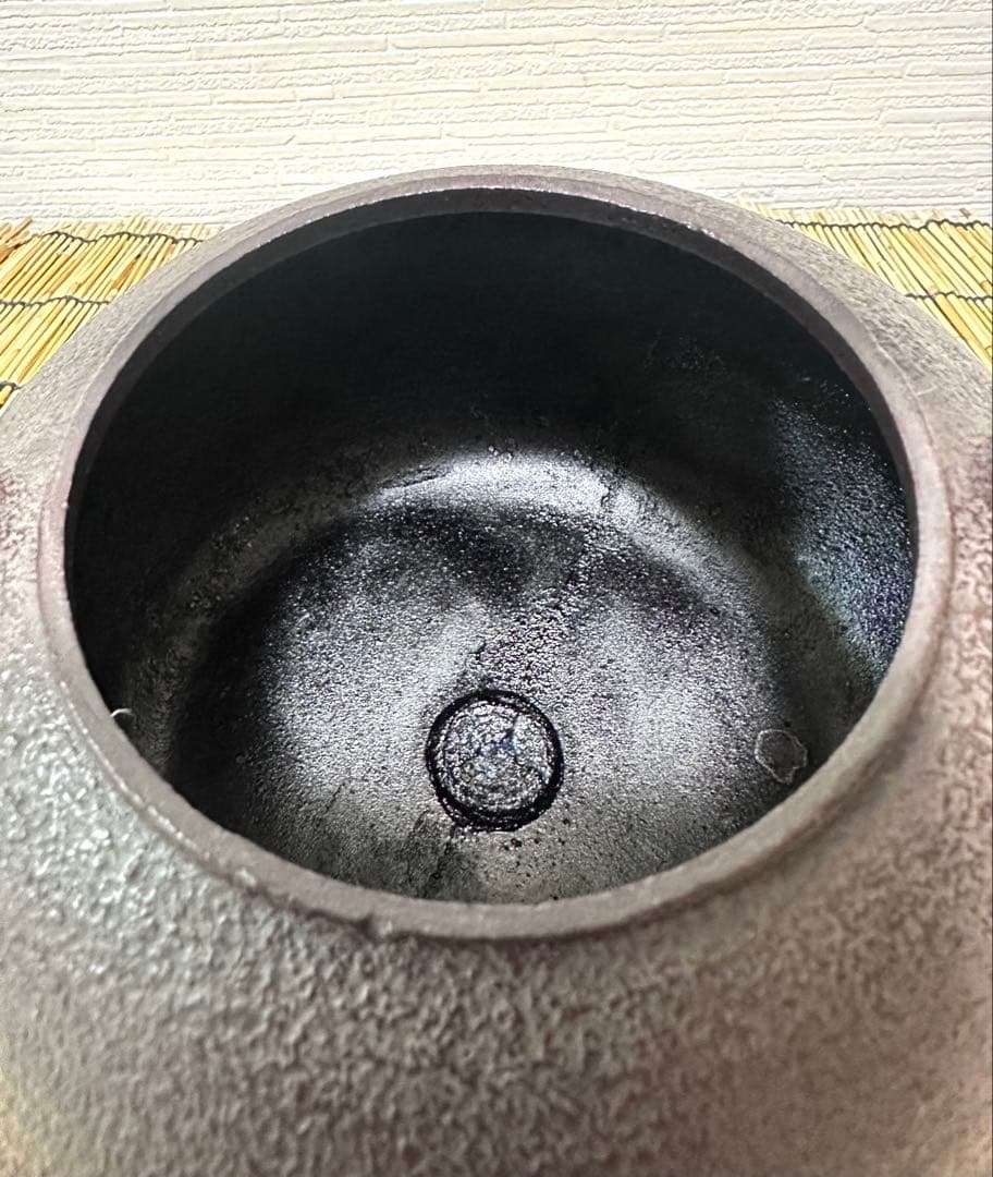 未使用、保管品　南部長文堂　長谷川 光昭造　駒形糸目　南部鉄瓶　南部鉄器　鉄瓶