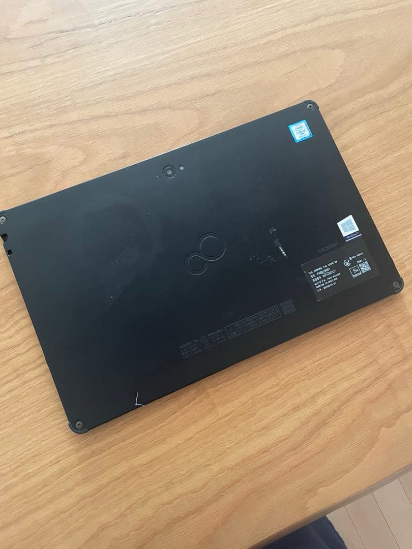 富士通 ARROWS Tab Q738[8世代/Core i5 13.3インチ