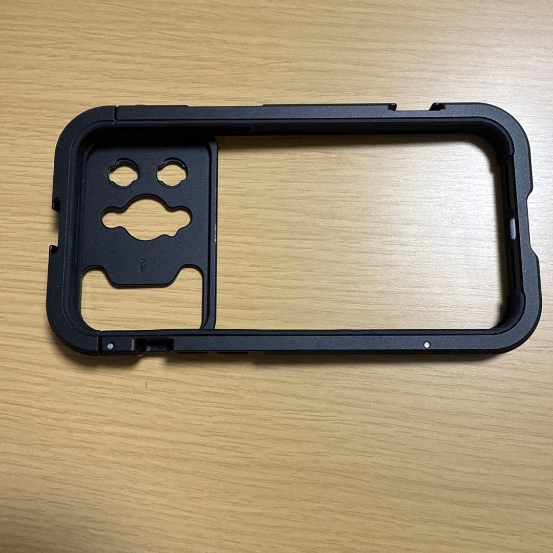 iPhone14promax用SmallRig バンパーフレーム ブラック