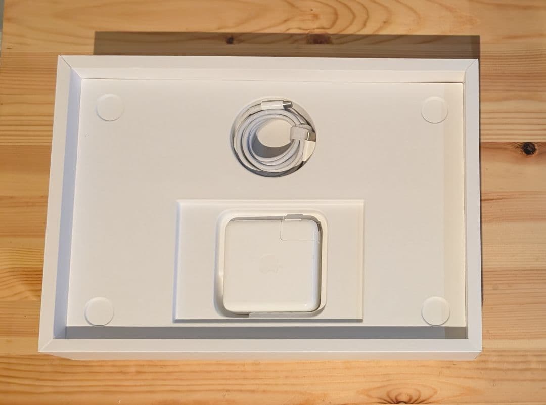 チューリップ【最安・美品】MacBook Pro 13インチ M2