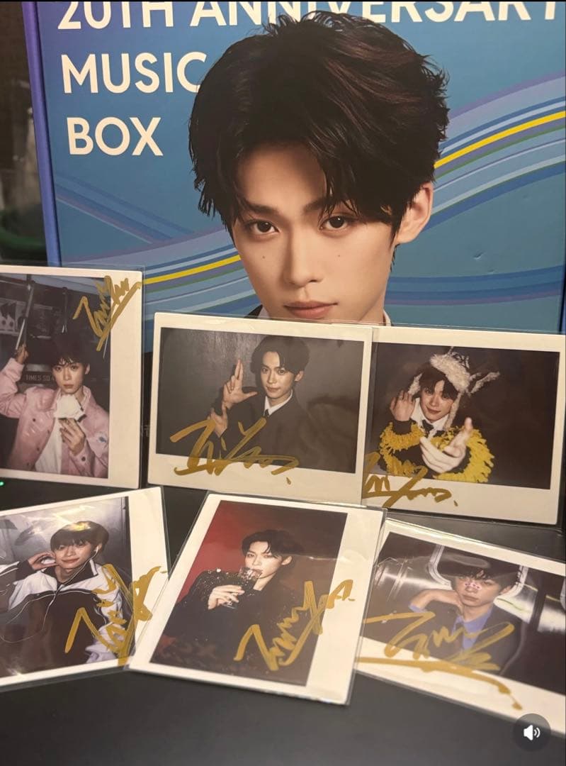 梓渝 QQ MUSIC 20th x 4 セット(4箱)