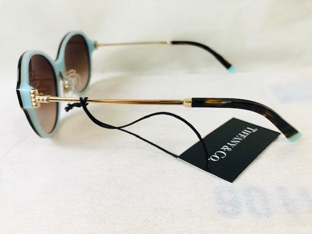 新品ティファニーTiffanyサングラスＴワイヤー眼鏡ティファニーブルーめがね鼈