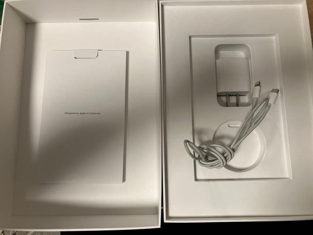 iPad 第9世代 64GB グレー Wi-Fiモデル 箱・充電器付き 美品