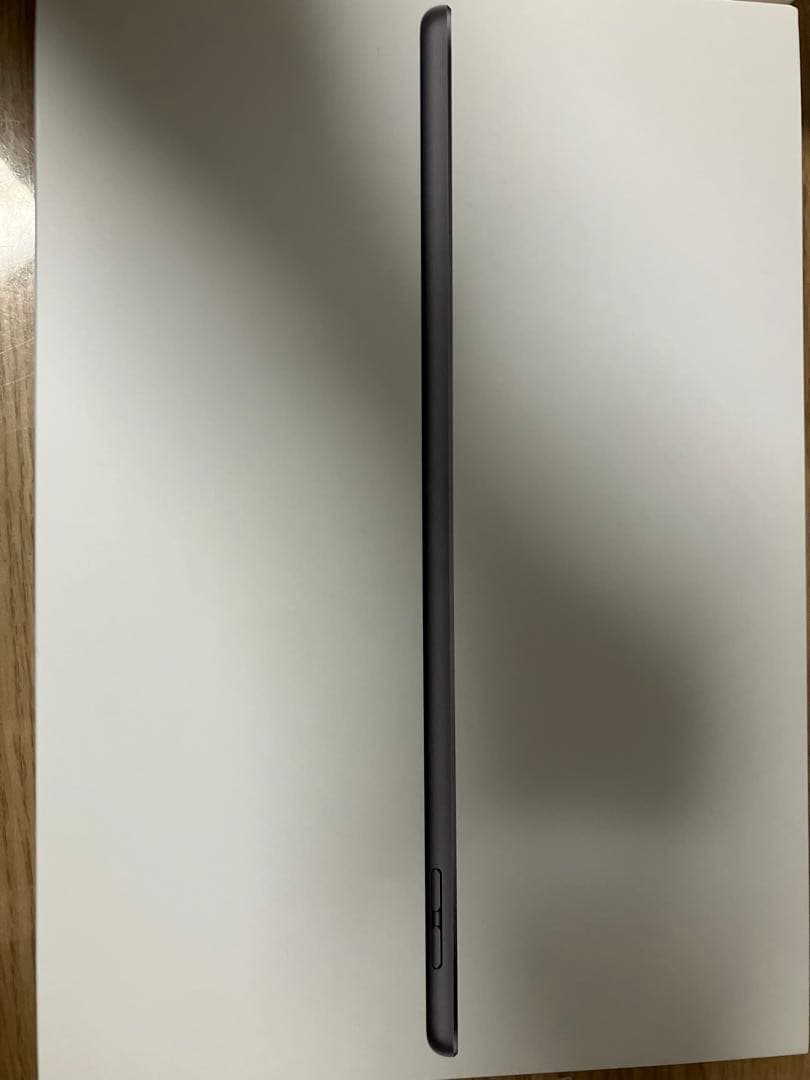 iPad 第9世代 64GB グレー Wi-Fiモデル 箱・充電器付き 美品