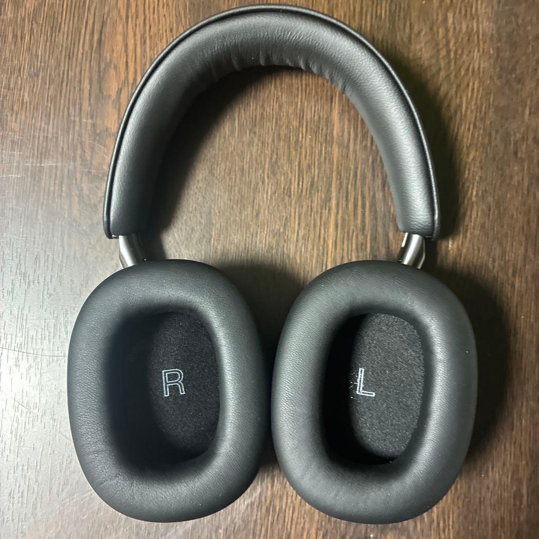 ヘッドホン Bowers & Wilkins Px8