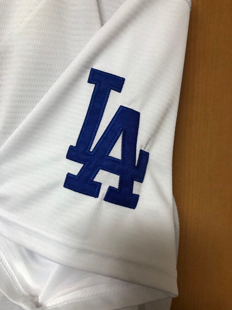 ま*う様 ドジャース　キケ　ヘルナンデス　ユニホーム　L 未使用