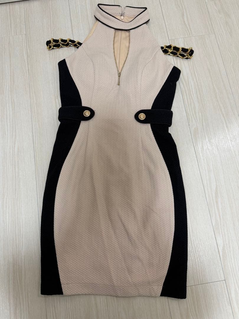 an タイトドレス M ベージュ・黒