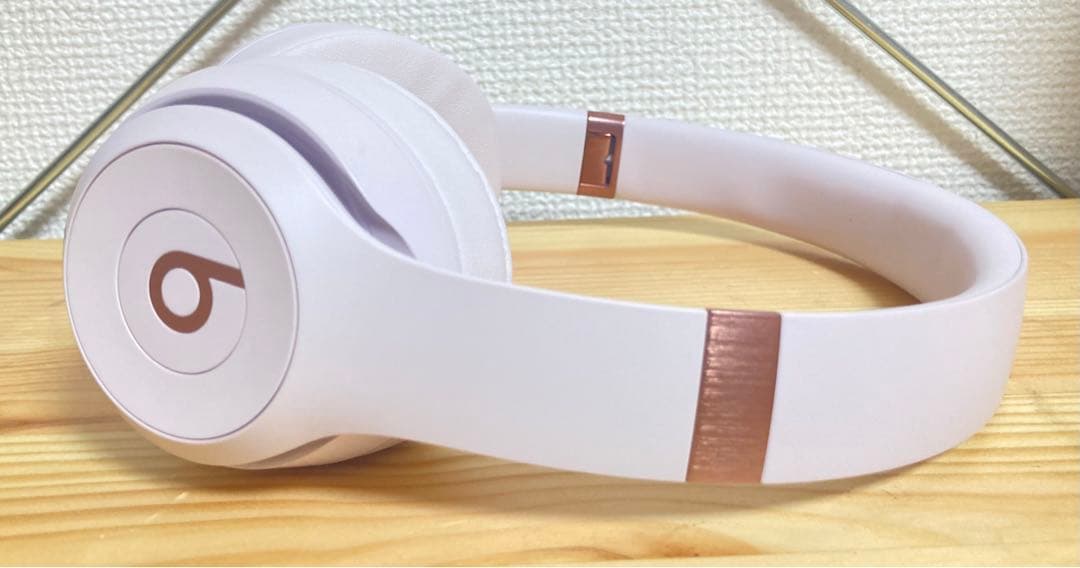 ☆美品！！ Beats Solo 4 ワイヤレスヘッドホンクラウドピンク