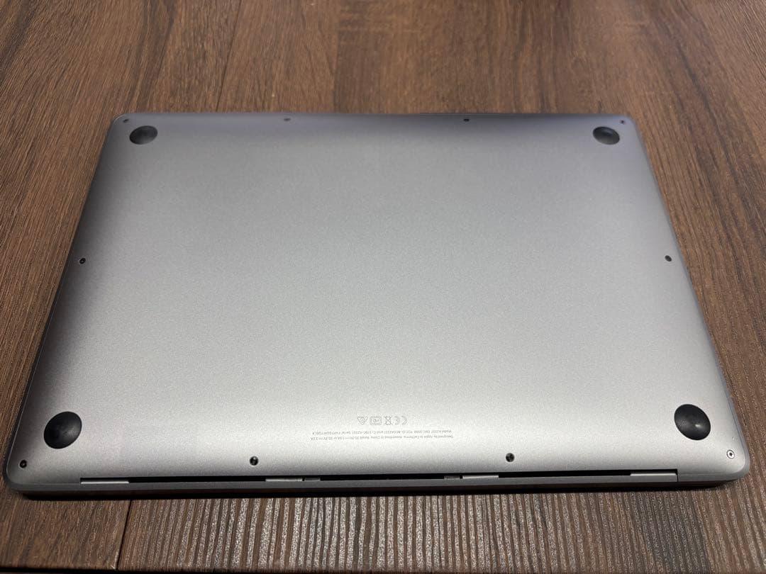 Apple M1チップ搭載13インチMacBook Air
