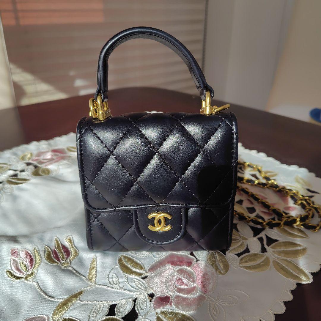 CHANEL ノベルティーミニショルダーバッグ