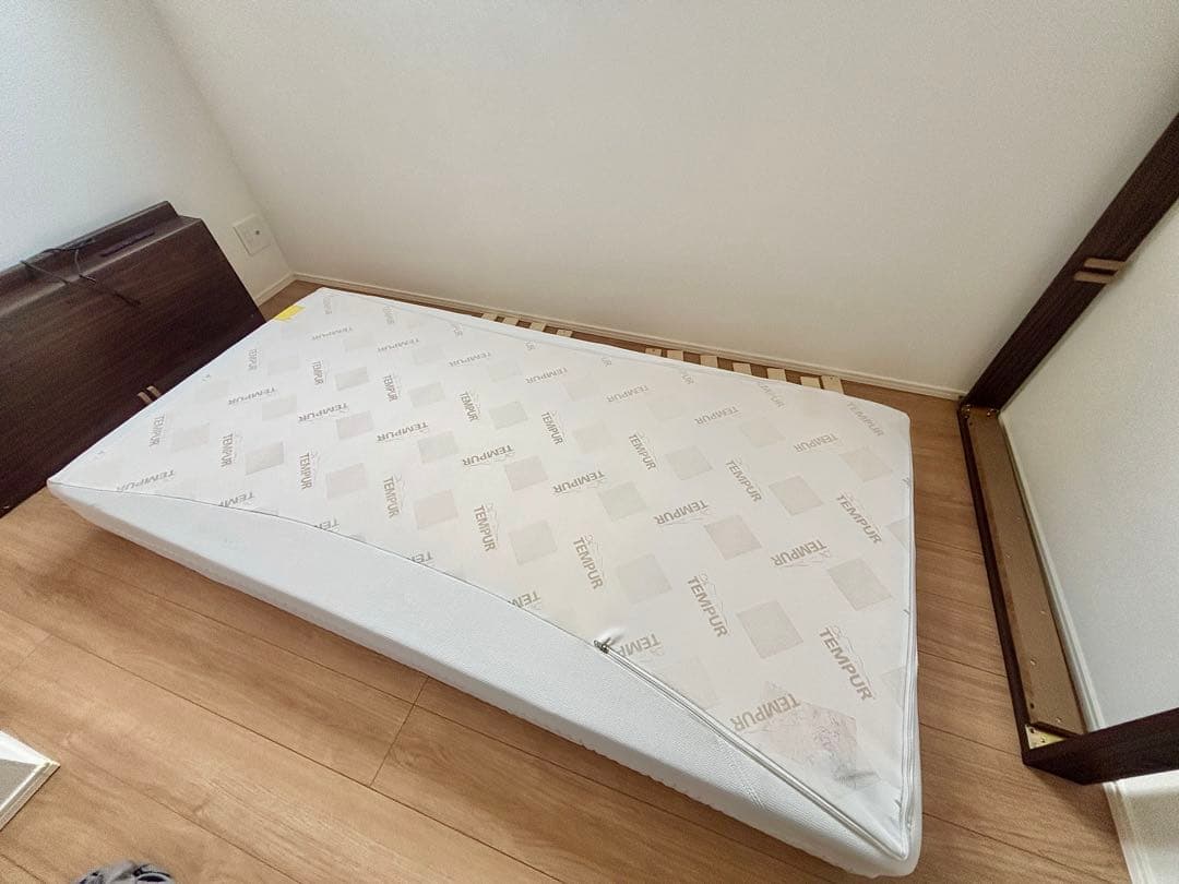 【使用頻度少】【直接渡し値引き】テンピュール センセーションスプリーム シングル