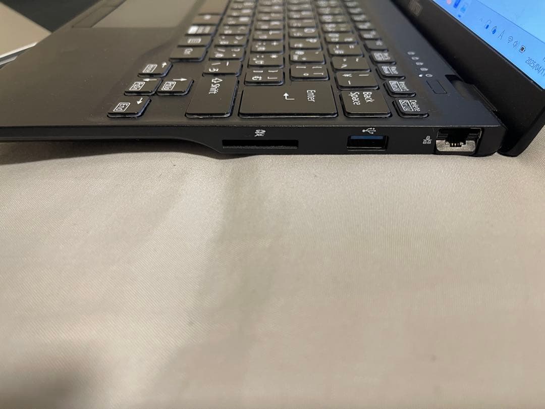 【美品】富士通 LIFEBOOK UH-X/E3 8GB/1TB