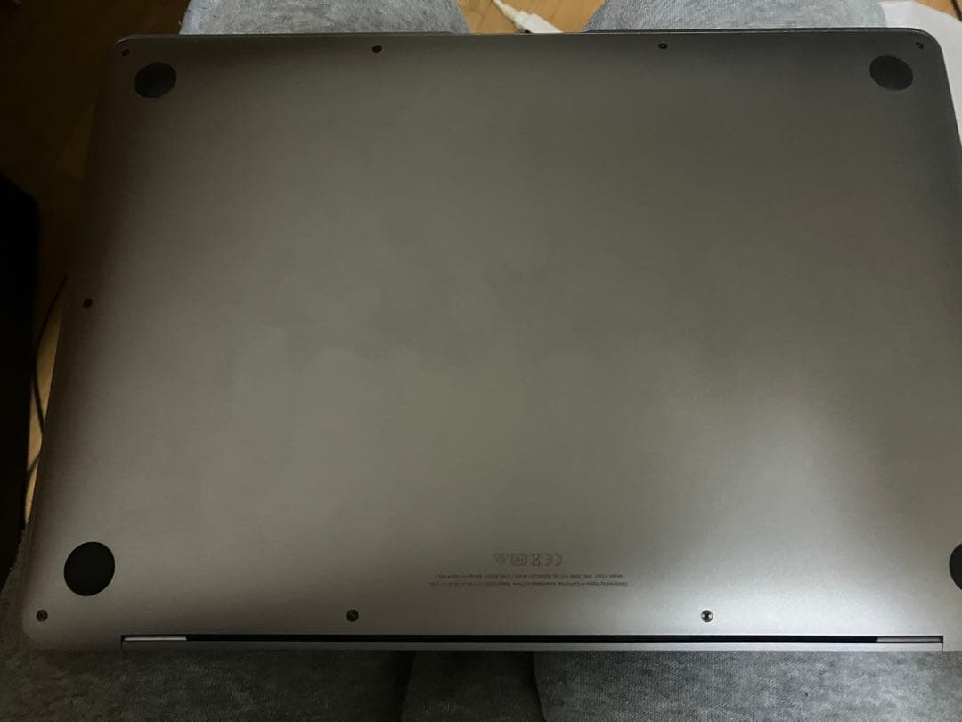 MacBook本体 Apple MacBook Air (M1, 2020)