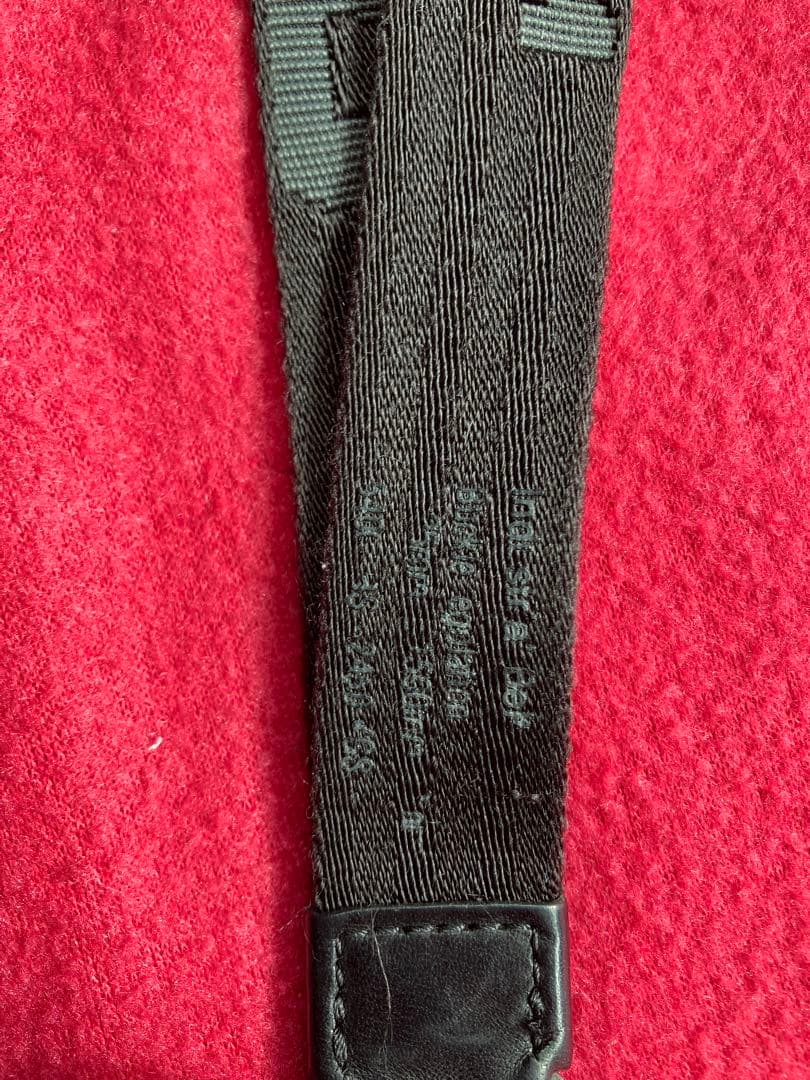 OFF-WHITE ネックストラップ　希少カラー