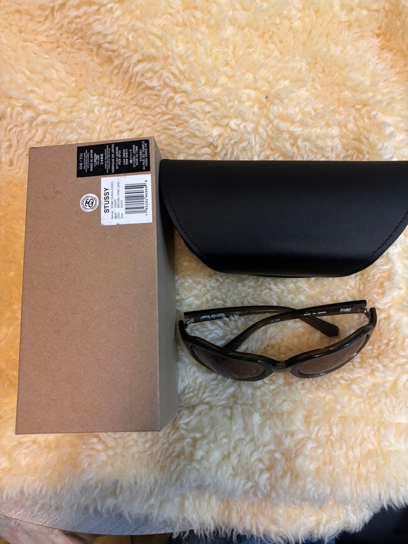 Stussy サングラス　2025