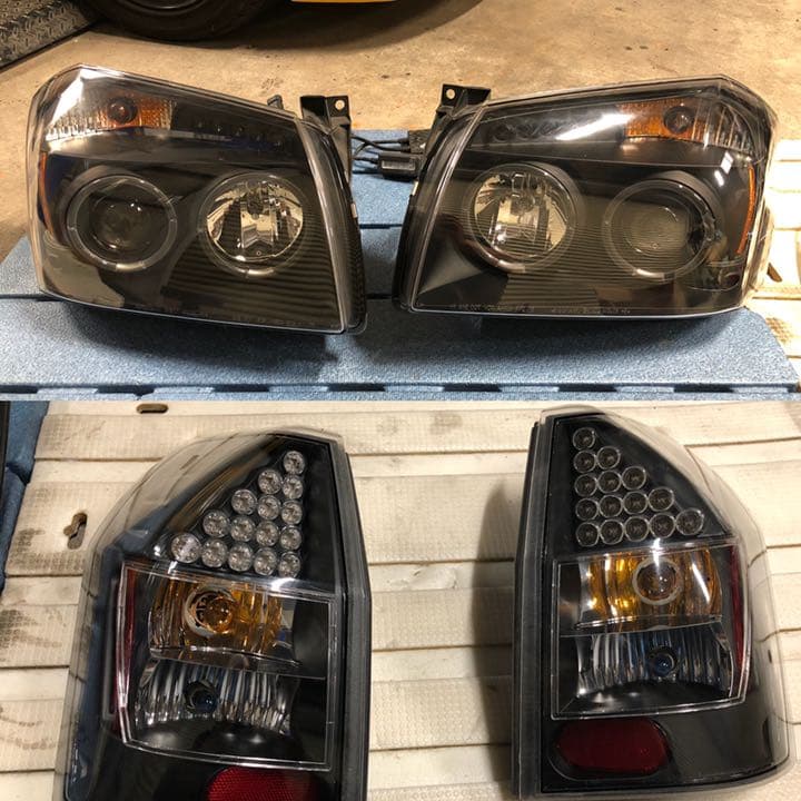 ダッヂ　ダッジ　マグナム　社外品　ヘッドライト　テールランプ