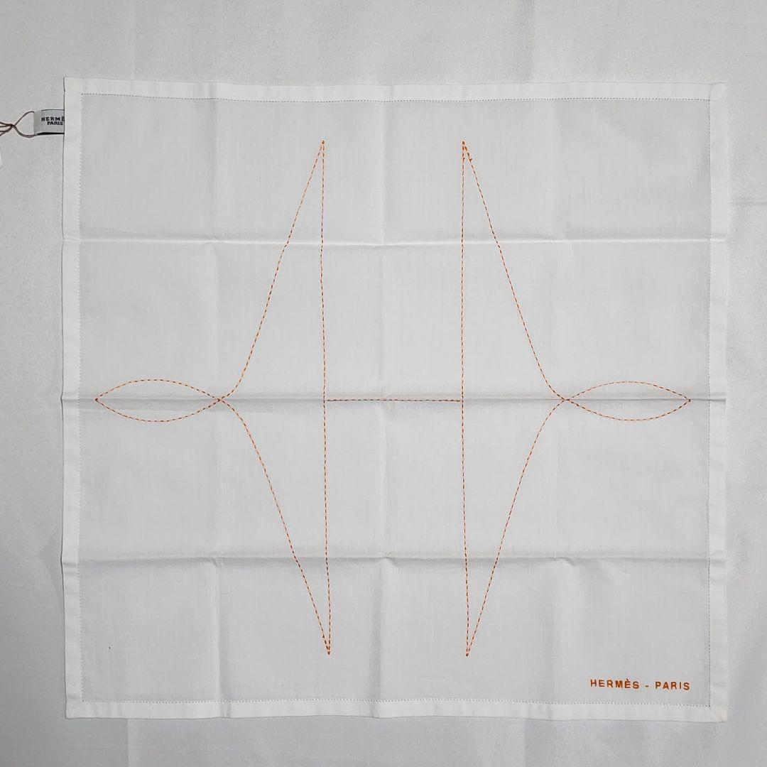 極美品 ★HERMES★ ハンカチ 刺繡 ステッチ Hモチーフ ホワイト 箱付き