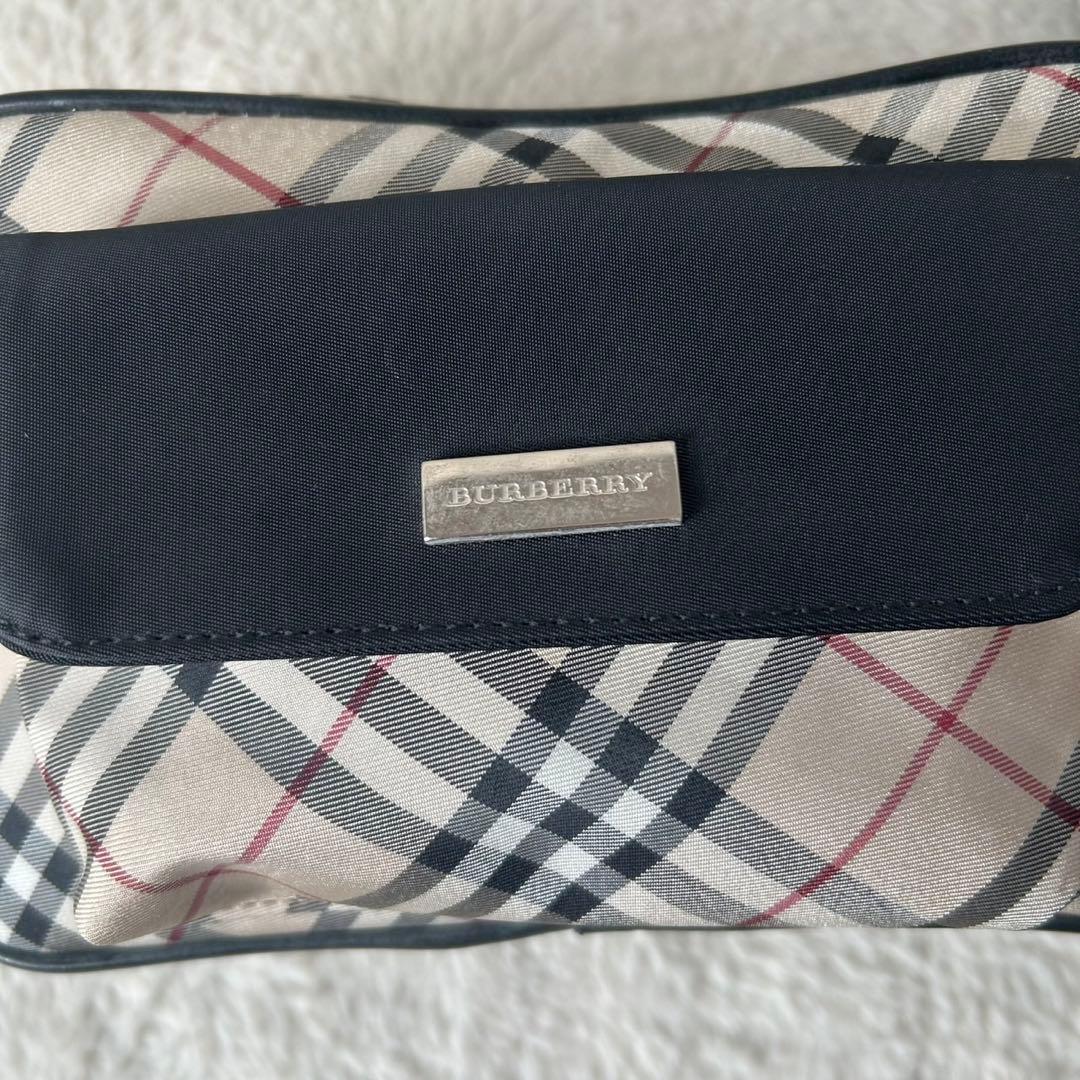 希少✨バーバリー ノバチェック ボディバッグ ショルダーバッグ ロゴプレート