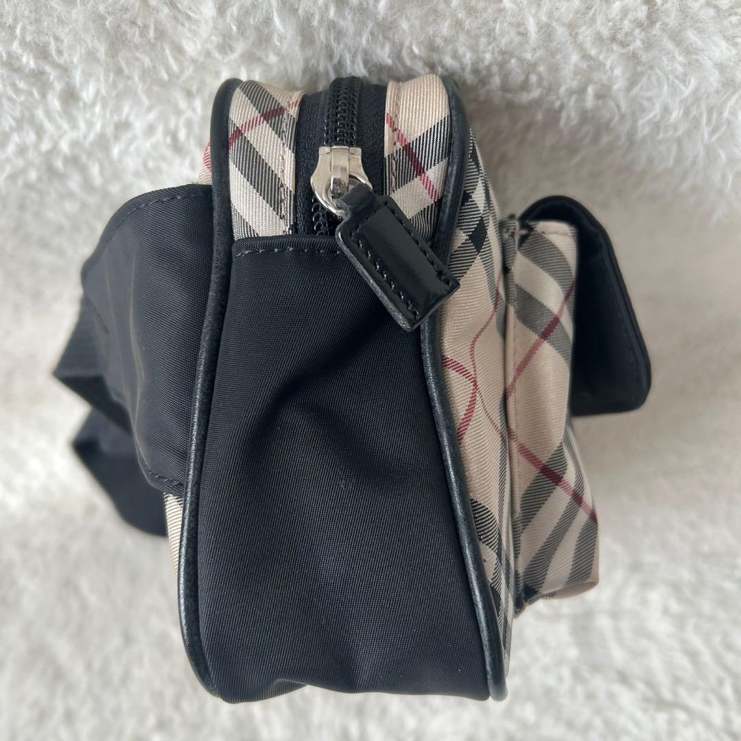 希少✨バーバリー ノバチェック ボディバッグ ショルダーバッグ ロゴプレート