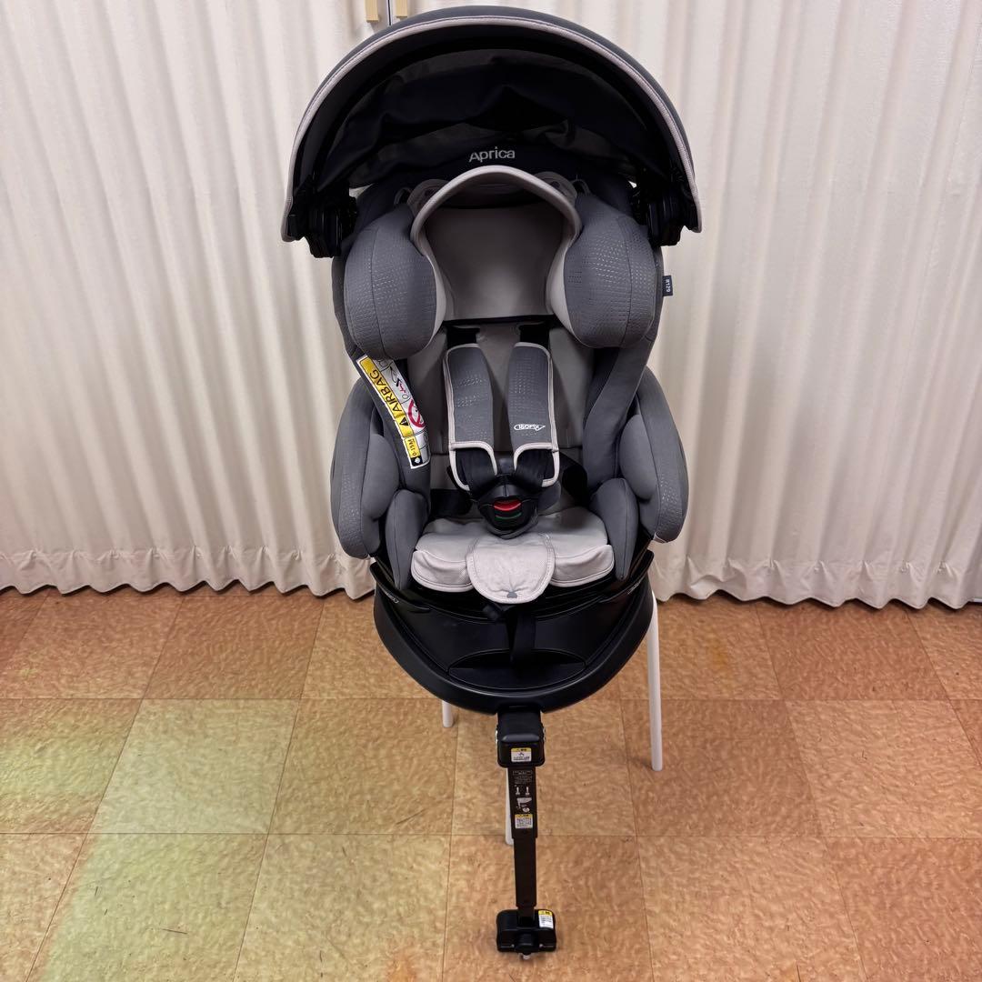 クリーニング済　☆美品☆　アップリカ　フラディア　ISOFIX　セーフティー