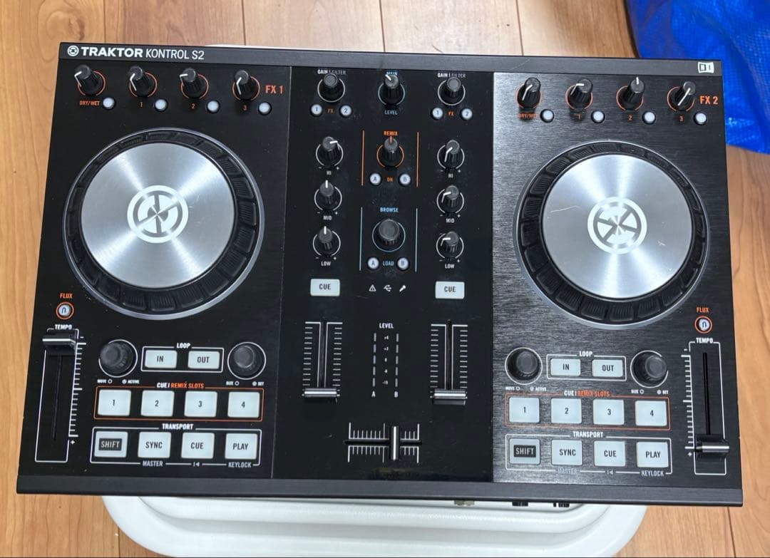 TRAKTOR KONTROL S2 MK2 箱無し 付属品無し