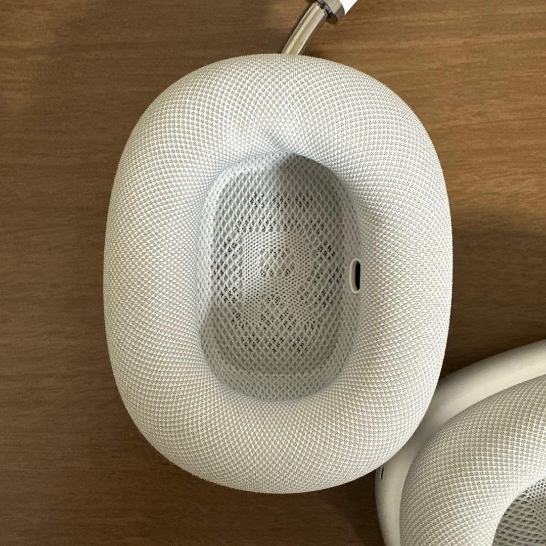 Rikkieの商品です。 AirPods Max ホワイト本体（第一世代）