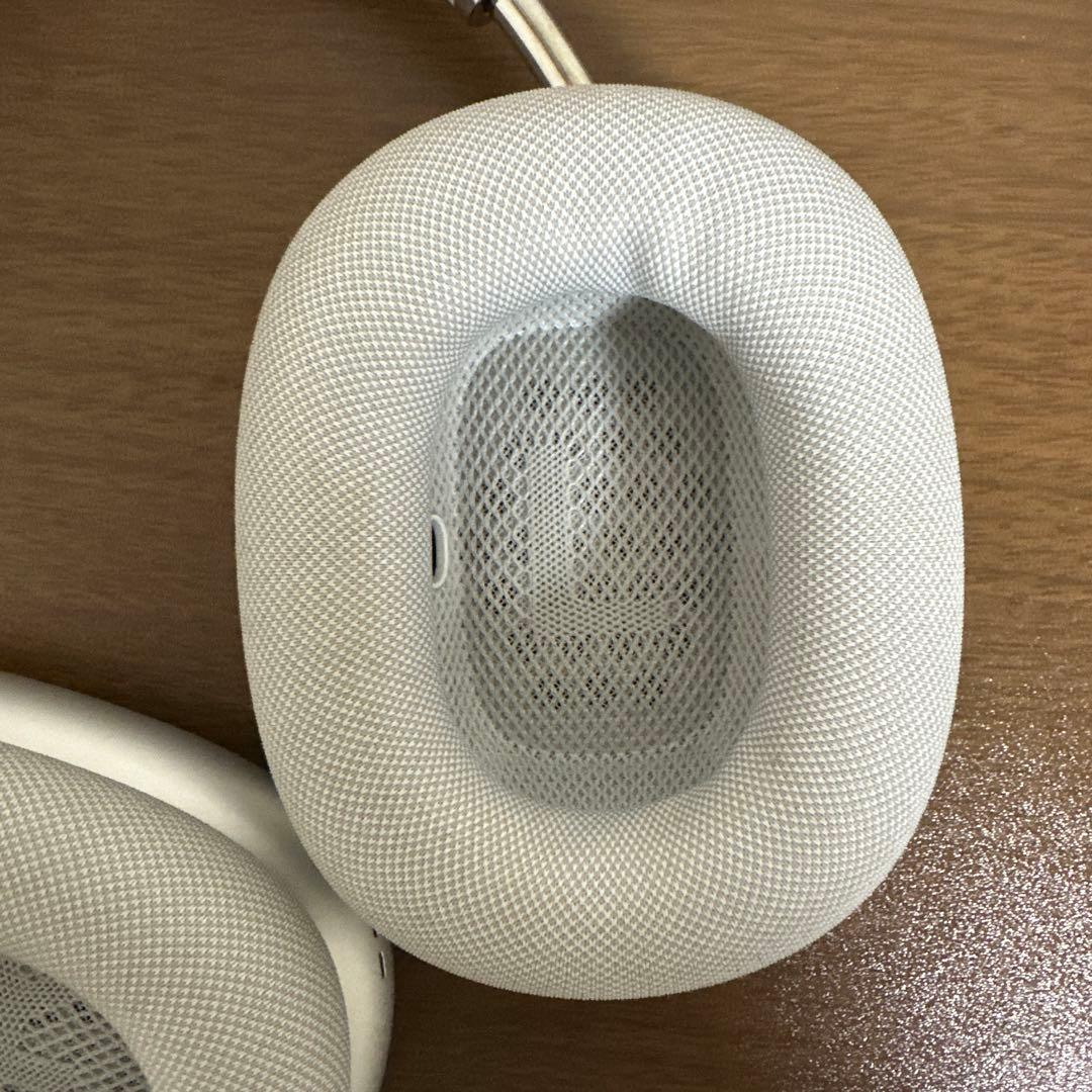 Rikkieの商品です。 AirPods Max ホワイト本体（第一世代）