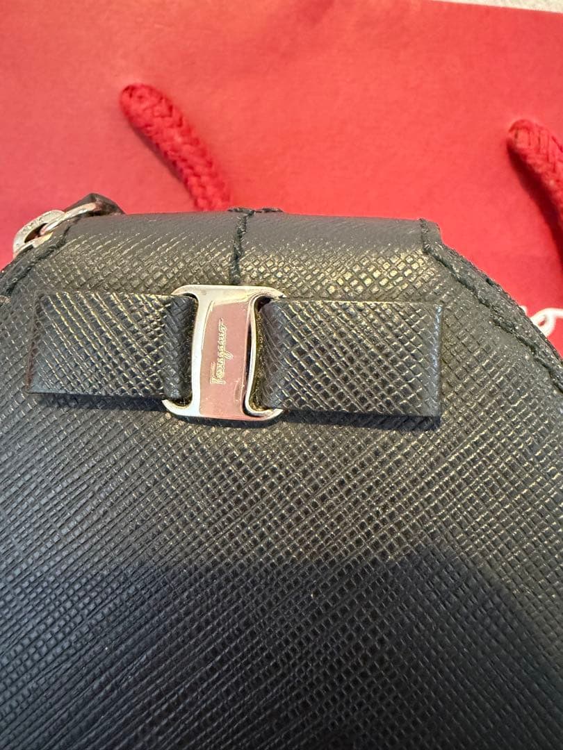 Salvatore Ferragamo ケース ブラック