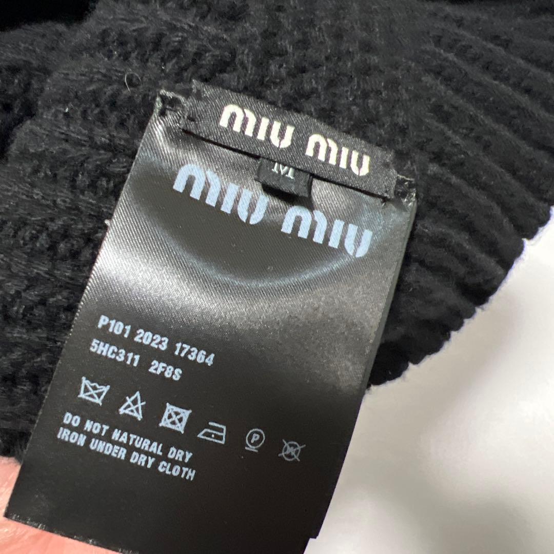 miumiuミュウミュウ　カシミヤ混 ロゴジャガードビーニー 5HC311