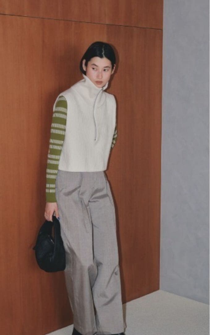 新品未使用　タグ付き♪トゥデイフル　ハーフジップ　ニットベスト