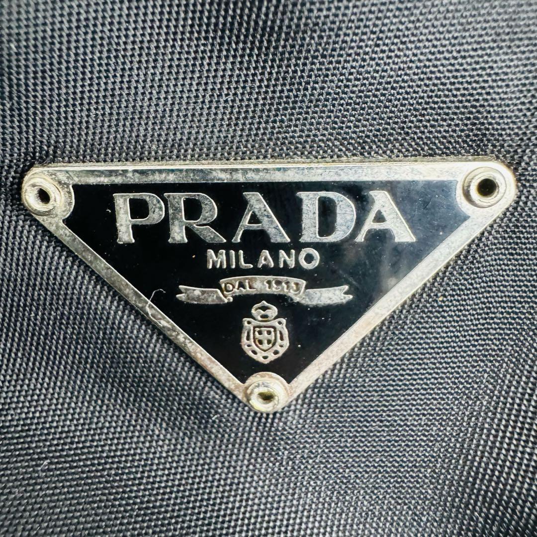 ✨PRADA✨プラダ✨ハンドバッグ✨ハーフムーン✨ナイロン✨三角ロゴプレート✨