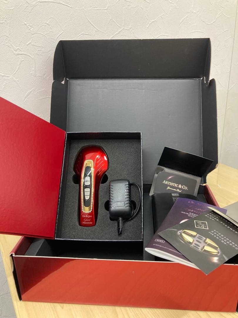 Dr. Arrivo ドクターアリーヴォゴーストプレミアム　美顔器