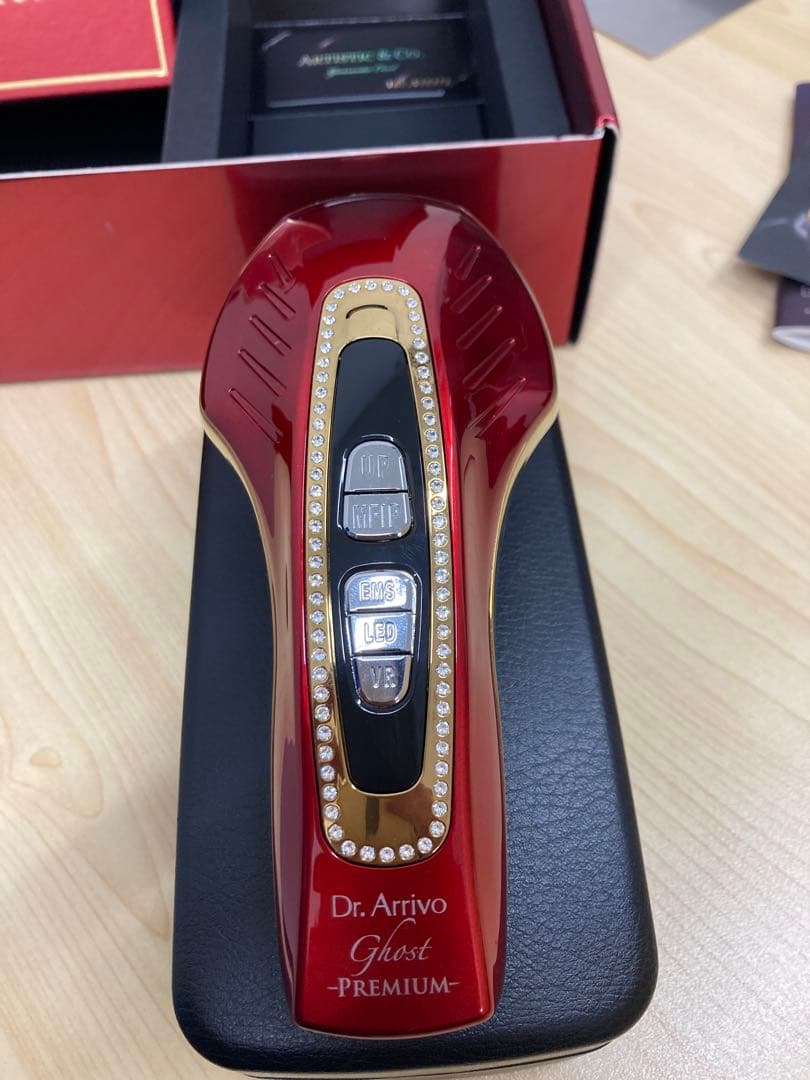 Dr. Arrivo ドクターアリーヴォゴーストプレミアム　美顔器