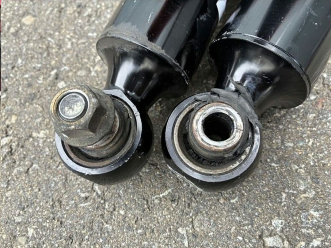 18クラウン メーカー不明フルタップ式車高調