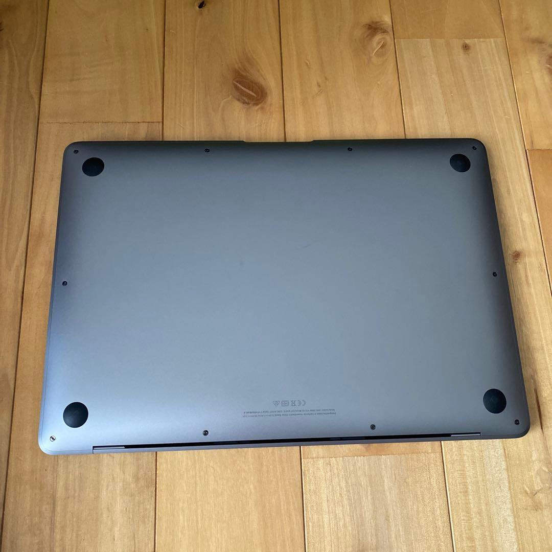 Apple Macbook Air 2020 M1 チップモデル