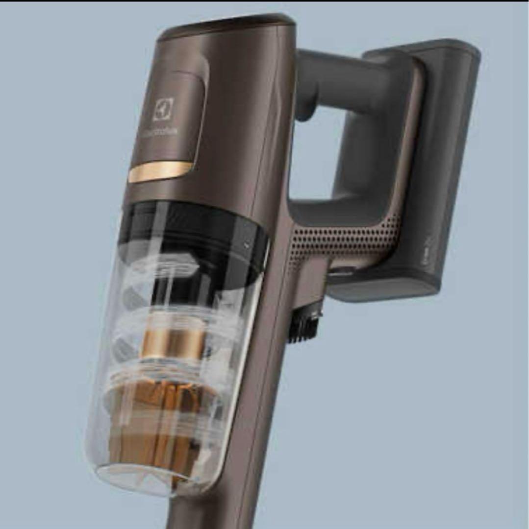 【新品】エレクトロラックス サイクロン式 EFP91835 コードレス掃除機