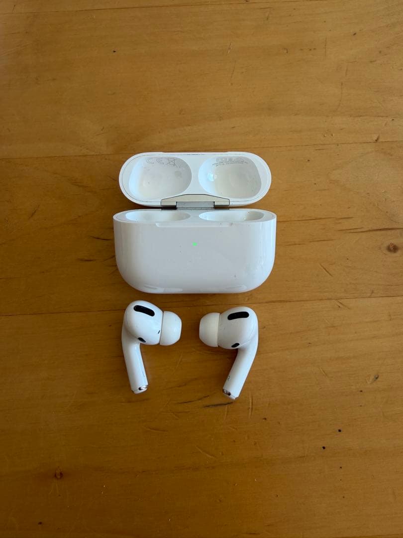 【第一世代】Apple AirPods Pro 本体　ワイヤレス充電ケース