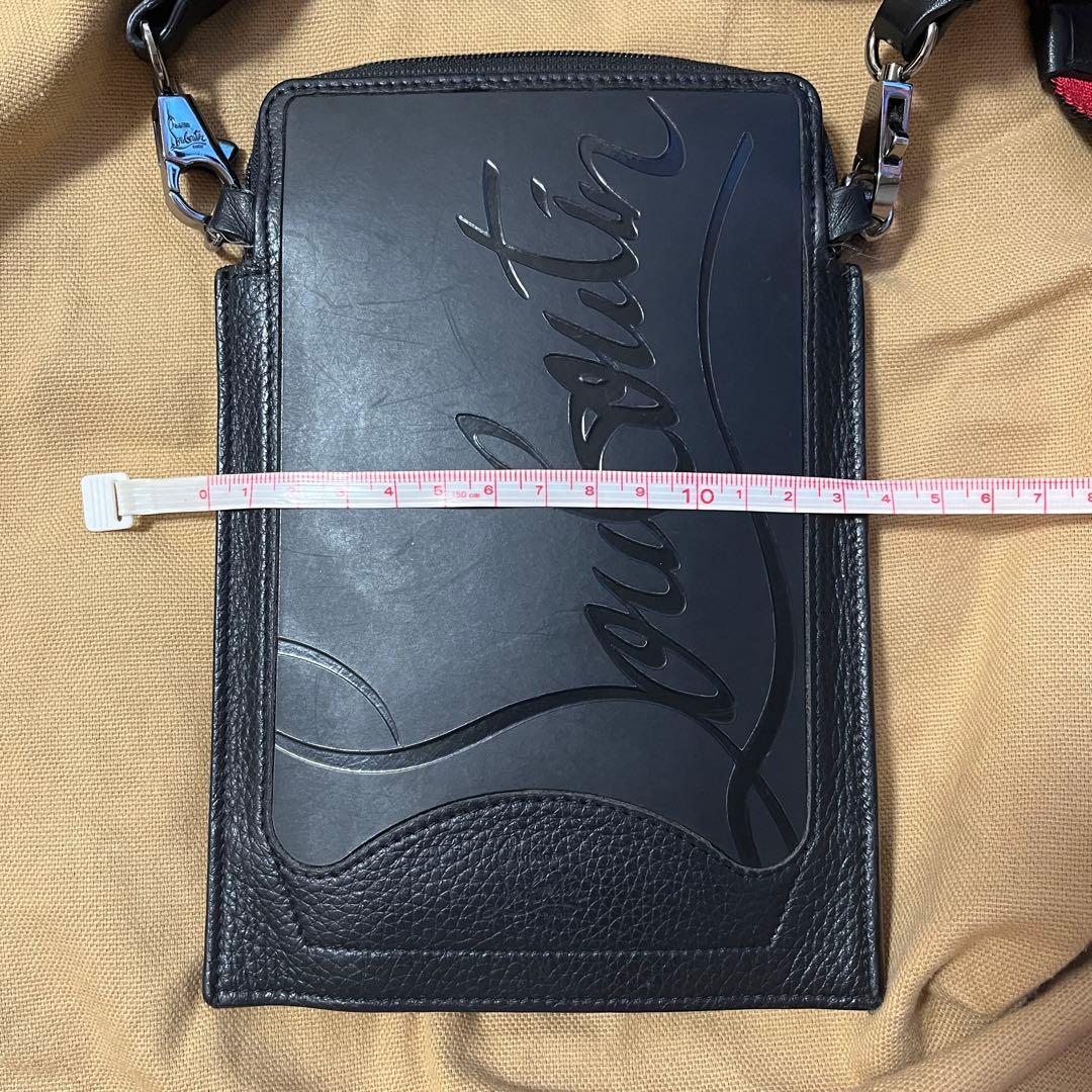 クリスチャン ルブタン ショルダーバッグ ブラック