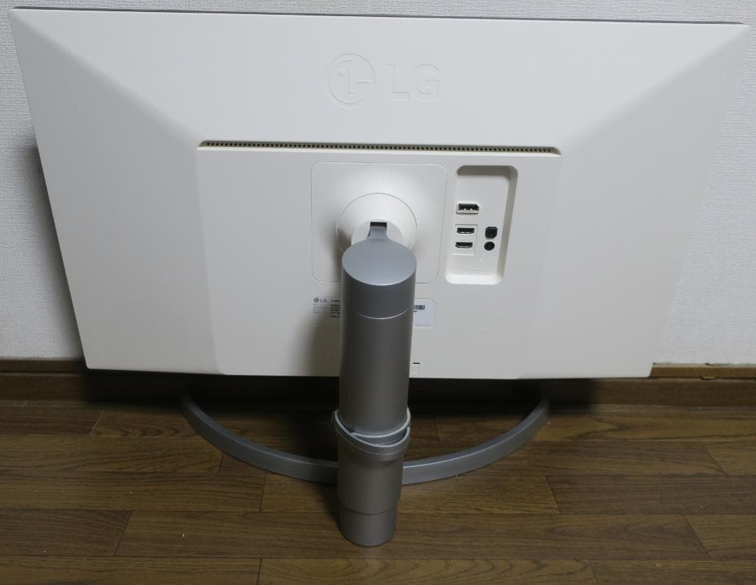 LG 27UK650-W　PCモニター 動作確認済み