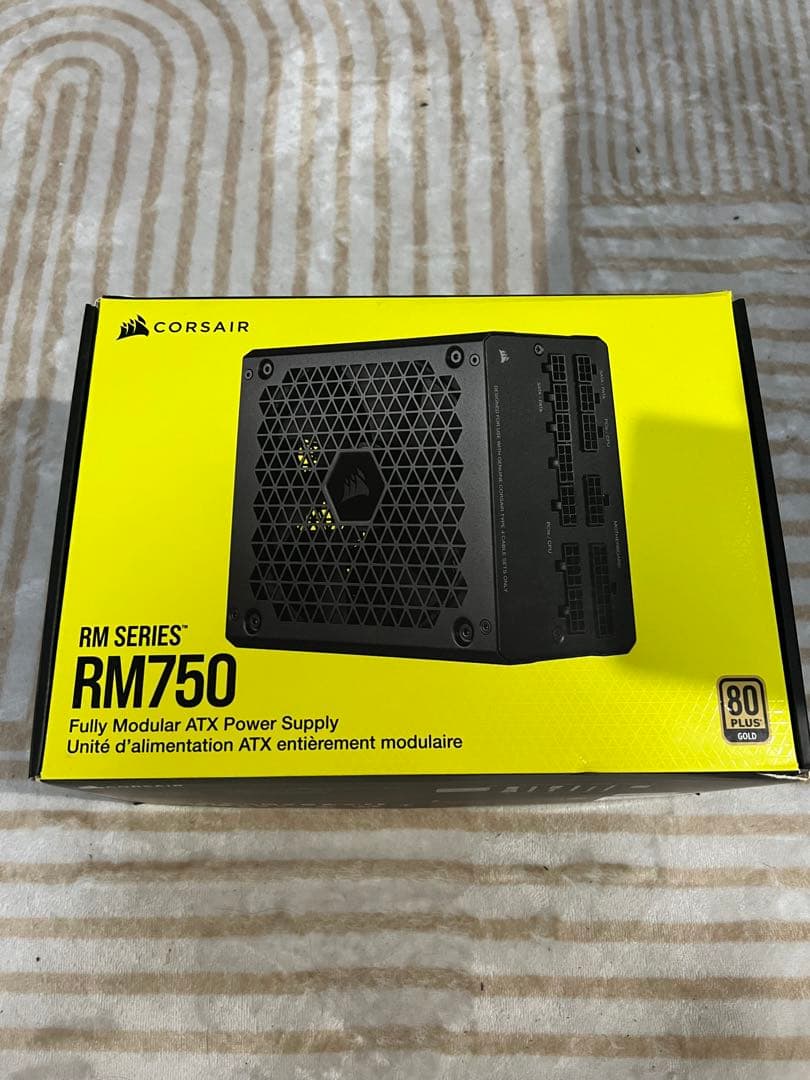 Corsair RM750 フルモジュラーATX電源